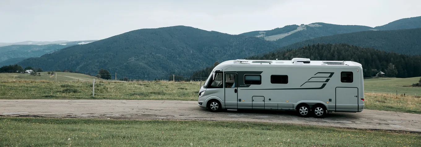 Exterior of the Hymer B-Class Masterline 880
