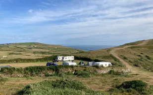 Mynydd Mawr Camping