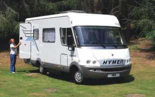 Hymer B544 2006 exterior