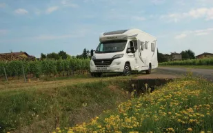 Chausson-711-Welcome-Travel-Line-1-03783