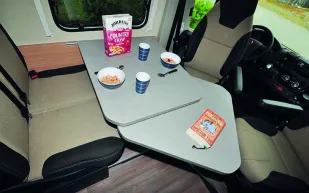 rhp_Knaus dinette