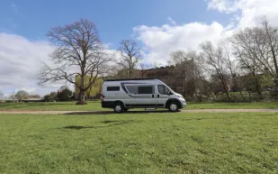 Globecar-exterior-32793