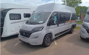 Globe-Traveller Explorer 2X high-top campervan