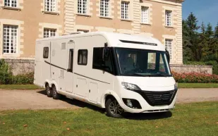 Le-Voyageur-Classic-LV8.5CF-exterior-75518