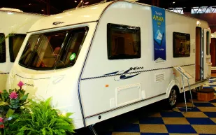 rhp_Coachman Amara ext