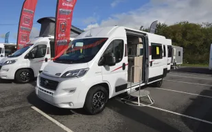 Elddis-Autoquest-CV20-exterior-73090