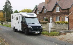 Hymer-B-MC-T-580-external-33442