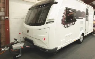 Coachman-VIP-460-exterior-88908