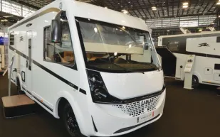 Laika Kosmo H 1319 A-class motorhome