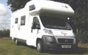 rhp_MooveoC707motorhome200