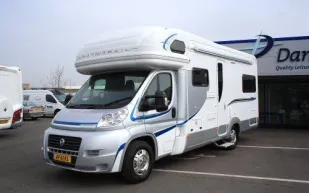 rhp_AUTOTRAILAPACHE700
