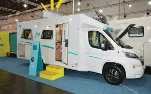 Joa-Camp-75T-motorhome-69416