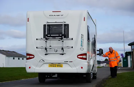 Manoeuvring courses