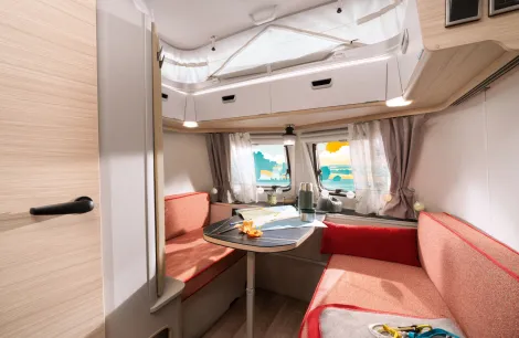 Eriba Touring 530 lounge