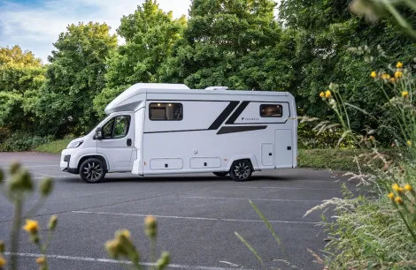 Frankia Noctra Cruiser 7.6L exterior