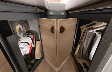 Storage inside the Dethleffs Globebus Performance 4x4