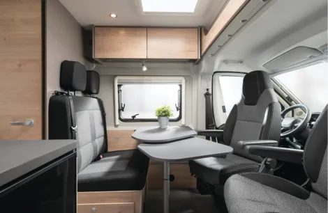 Inside the Dethleffs Globetrail Active 600KS