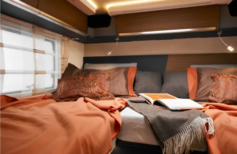 The bedroom inside the Laika Kreos L 5009 MB