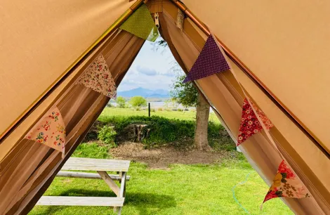 Llech Camping - Bella the Bell Tent