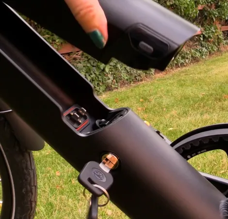 Removing the built-in battery from a Tenways CGO 600 Pro ebike