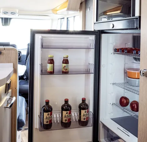 Using the Hymer connect app to control appliances like the fridge