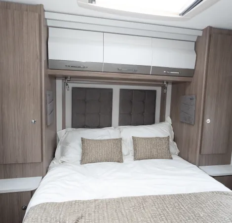 Coachman VIP 545