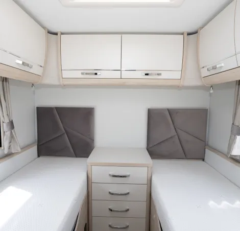 Elddis Crusader Shamal