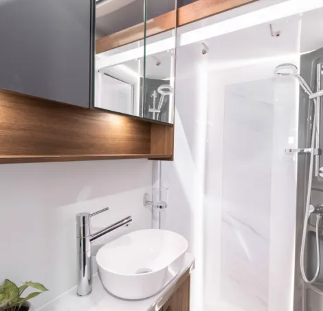 The washroom inside the Buccaneer Quantum F-4F