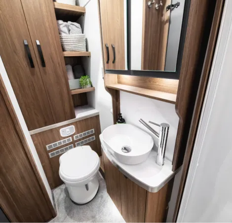 The washroom inside the Buccaneer Quantum F-4S
