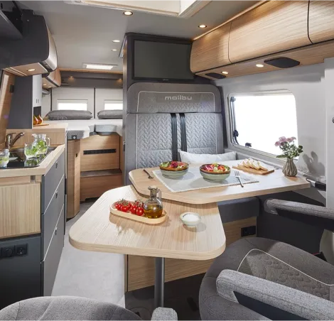Inside the Malibu Van charming 640