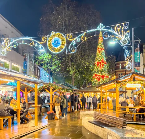 A lively UK Christmas markets 