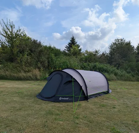 Pop up tent