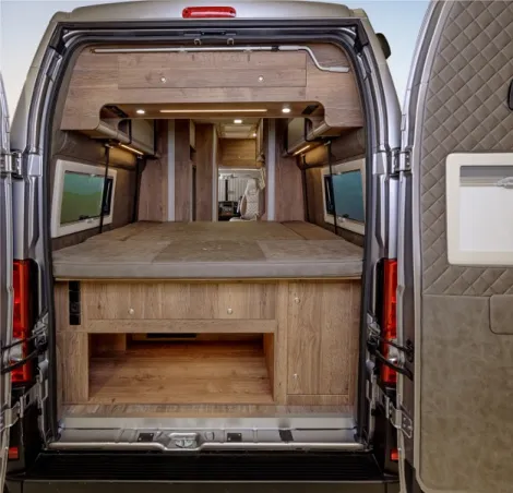 Mega Mobil Mega Lounge 640