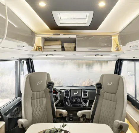 Dethleffs Esprit I 7150 EBL looking forward at the cab with cupboards instead of a drop-down bed