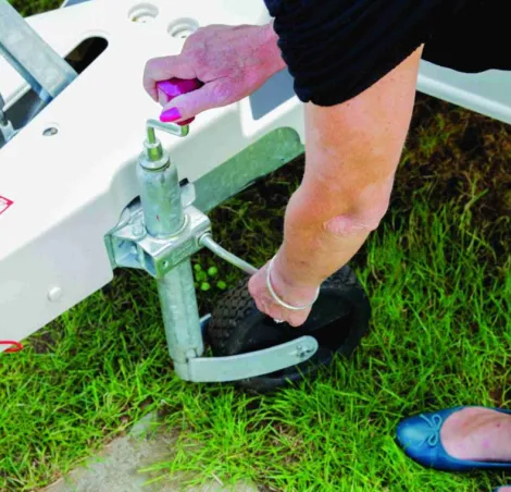 Types of jockey wheel