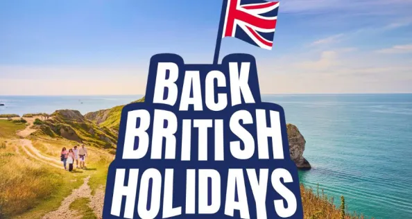Bailey-backs-the-Back-British-Holidays-campaign