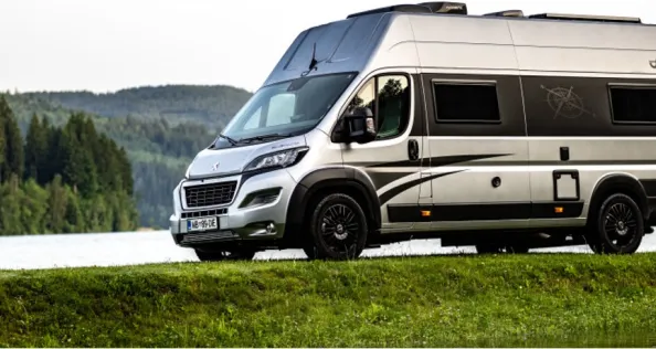 The Mega Mobil Mega Lounge 640