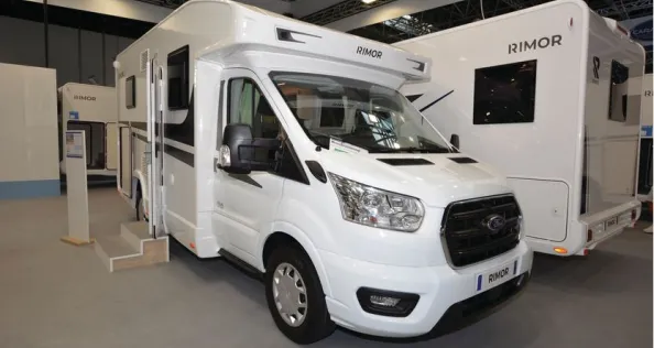 Rimor Kilig 67 Plus low-profile motorhome